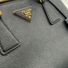 Prada Galleria in pelle Saffiano nera