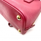 Prada promeade