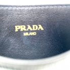 prada tarjetero