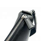 prada triangulo
