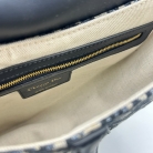Saddle