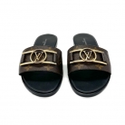 Sandali Louis Vuitton. Il raffinato sabot,