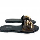 Sandali Louis Vuitton. Il raffinato sabot,
