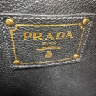 shopping Prada