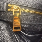 shopping Prada