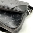 trio messenger louis vuitton