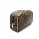 Troiletry 25 Louis Vuitton