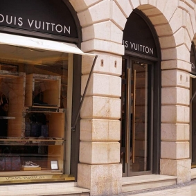 Quién es Louis Vuitton, biografía y legado del diseñador francés